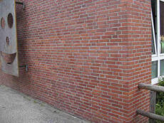 Graffitientfernung an einer Hauswand - nachher
